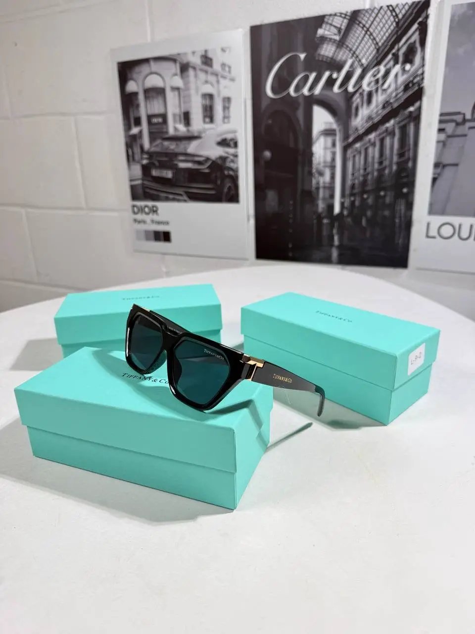 TIFFY SUNGLASSES WOMEN BLACK by Stock supplier