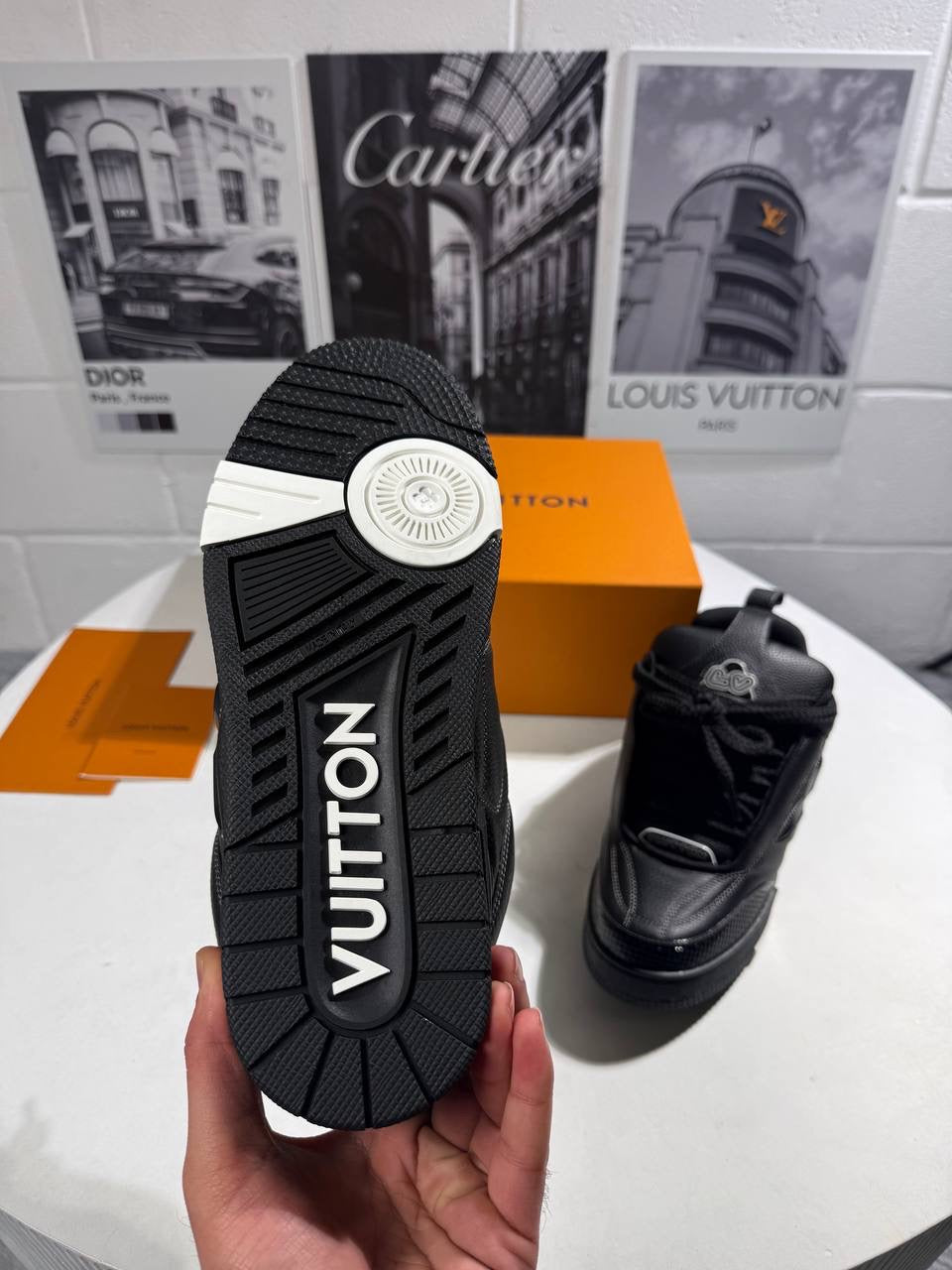 LVE SKATES BLACK