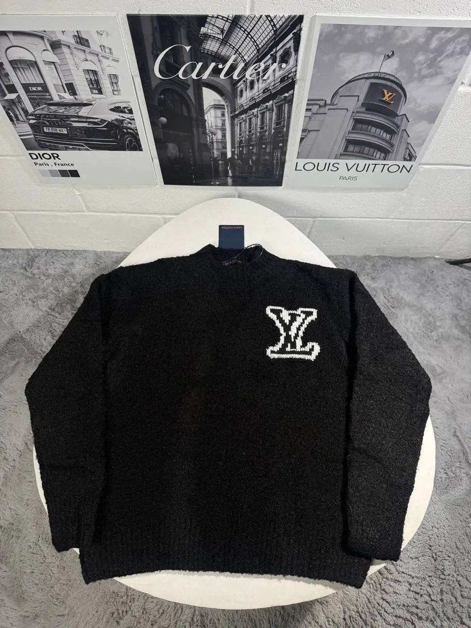 LVE LOGO KNITTED CREWNECK by Stock supplier
