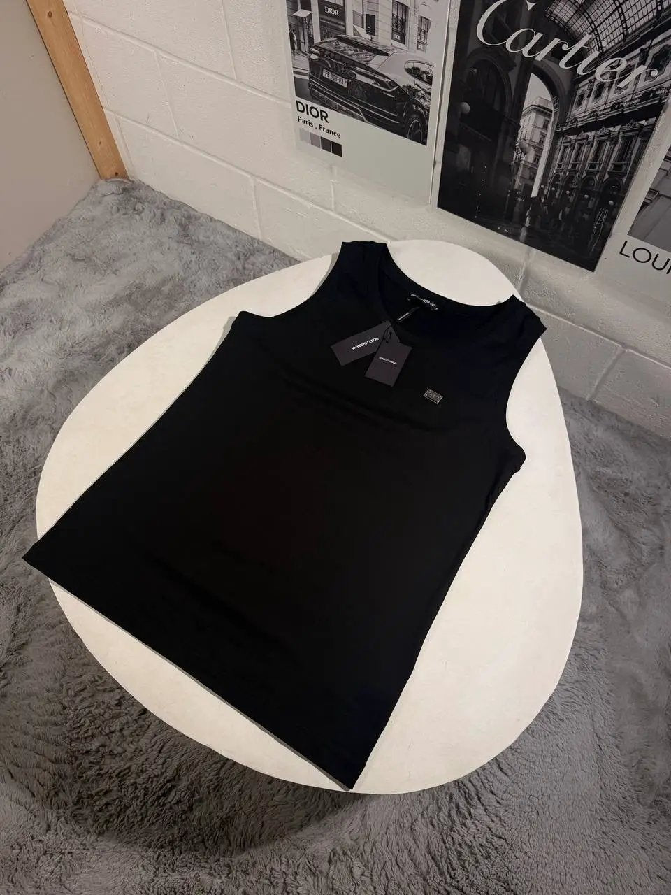 D&G VEST Stock supplier