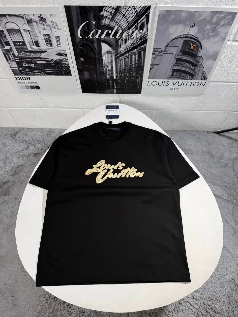 LVE EMBROIDERED TSHIRT by Stock supplier