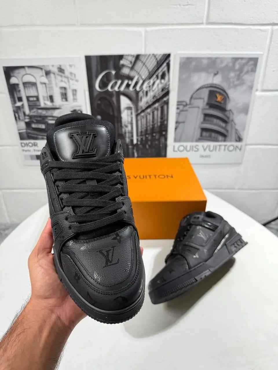 LVE FULL BLACK TRAINERS by Stock supplier