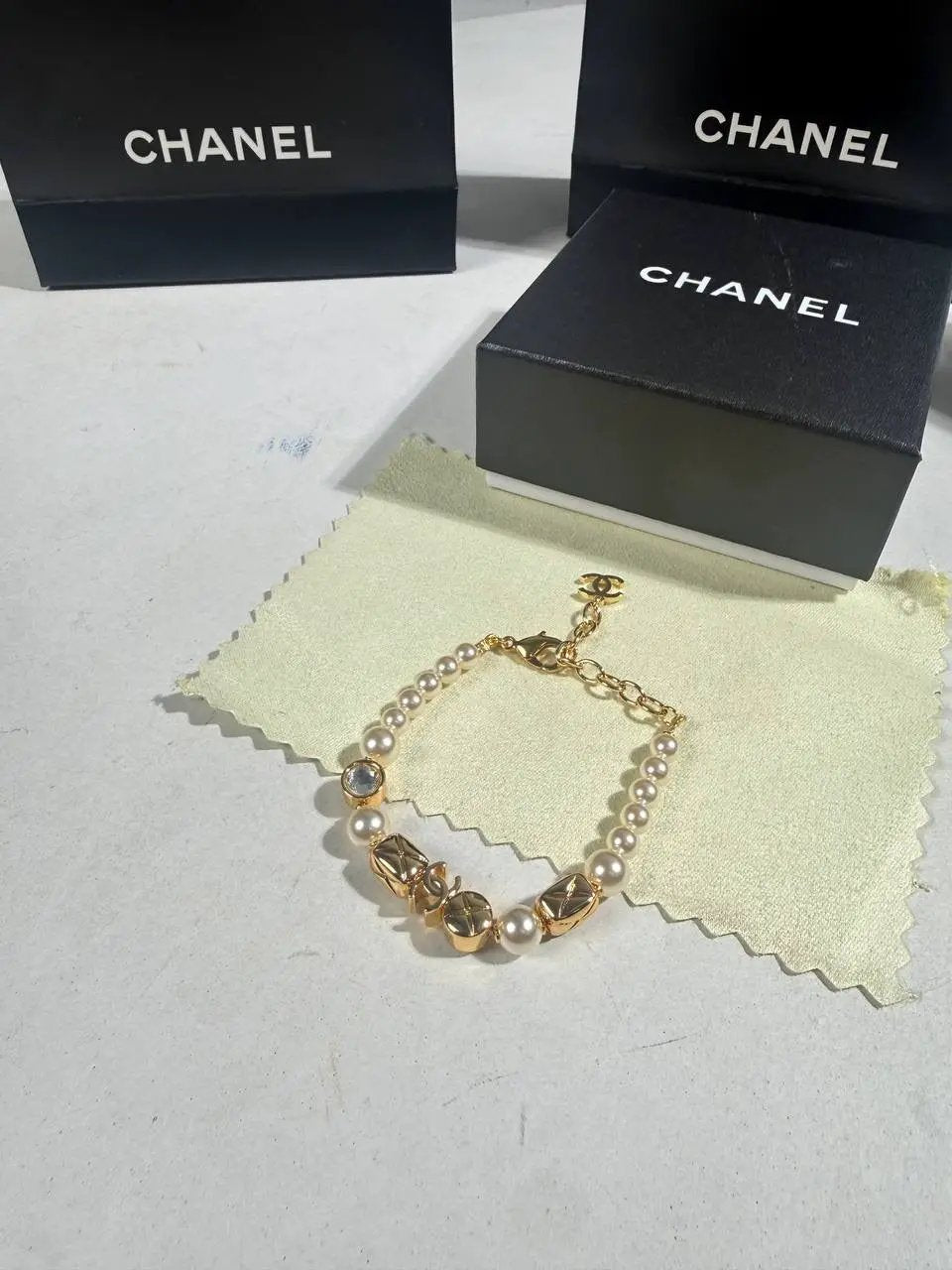 CHNL LOGO BRACELET by Stock supplier