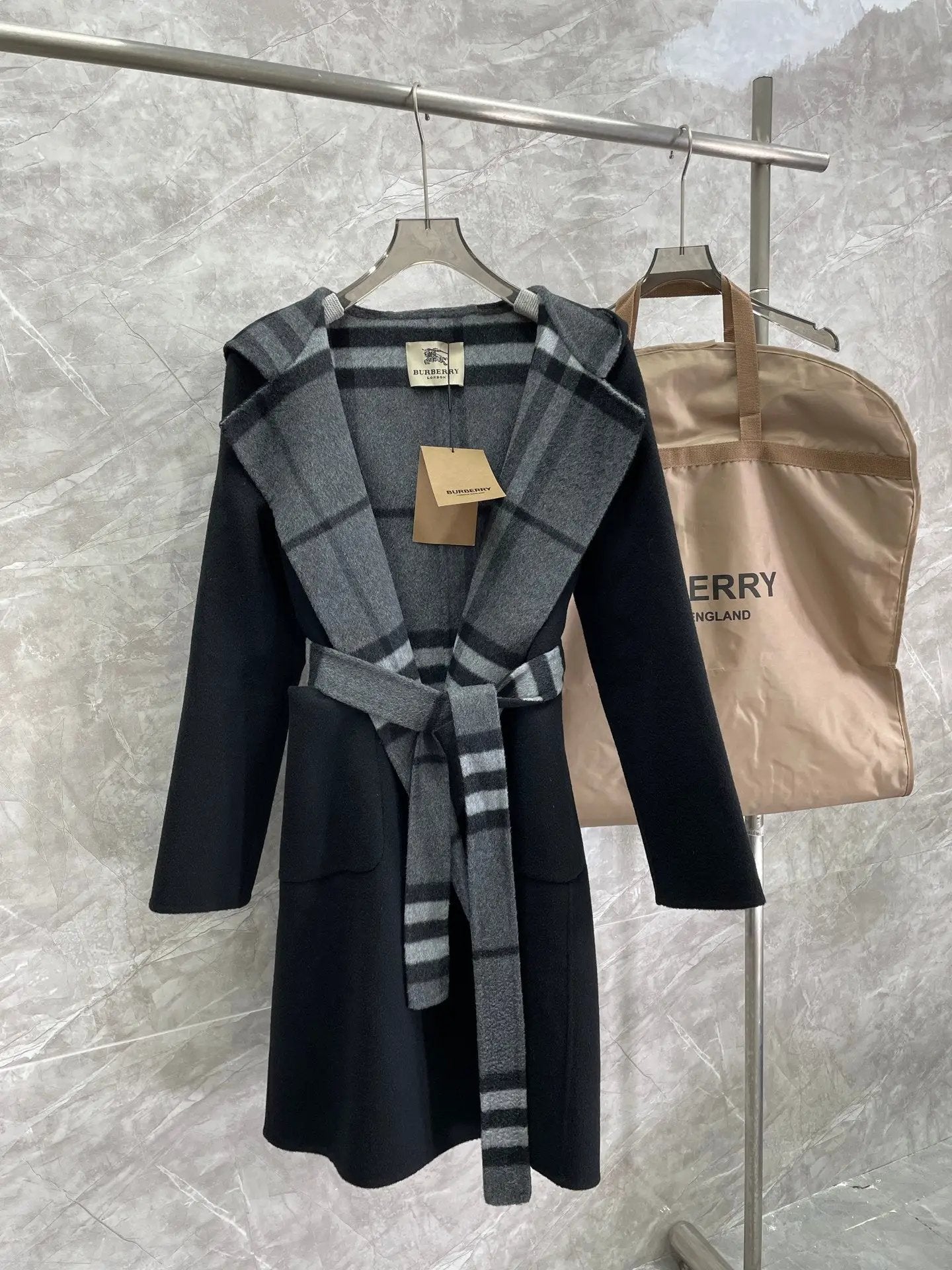 BURB COAT WOMEN (pre-order) by Stock supplier