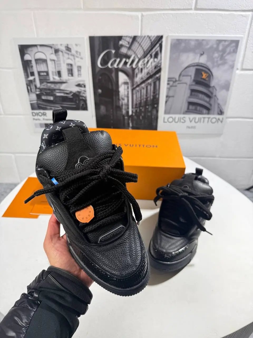 LVE FULL BLACK EDITION by Stock supplier