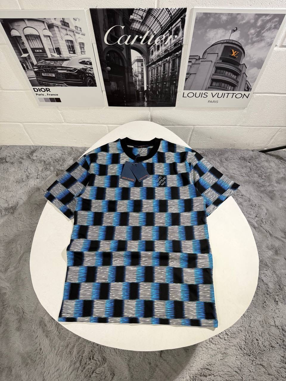 LVE CHEQ TSHIRT