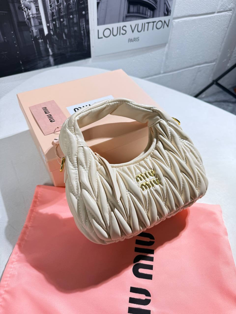 MIU MATELASSE NAPPA LEATHER BAG