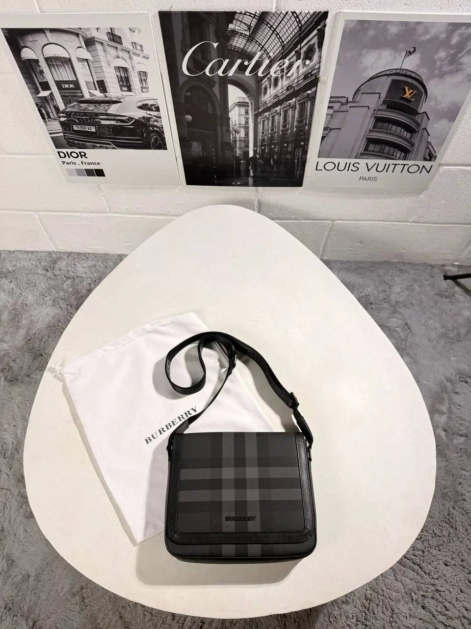 BURB MESSENGER BAG Stock supplier