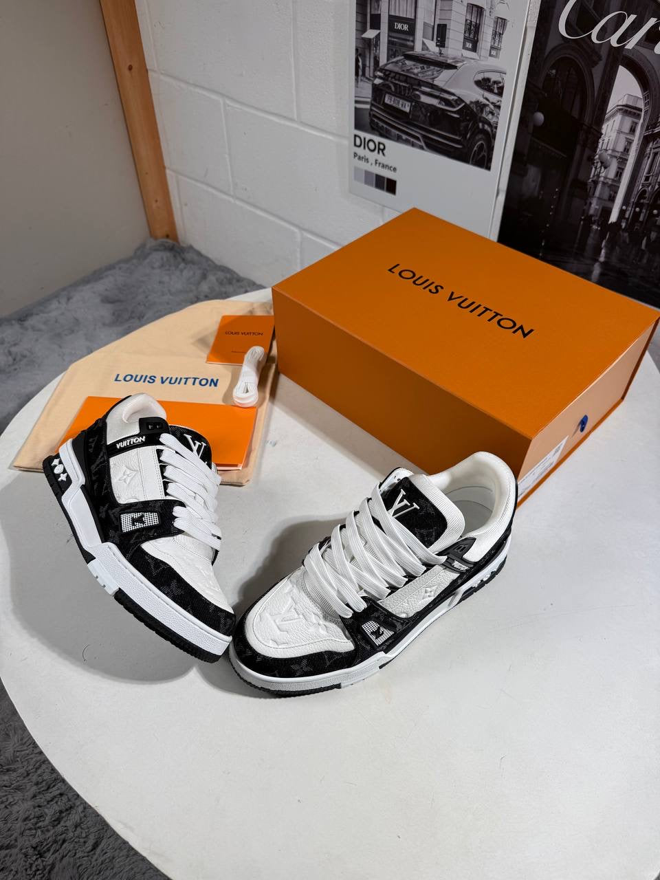 LVE TRAINERS BLACK&WHITE
