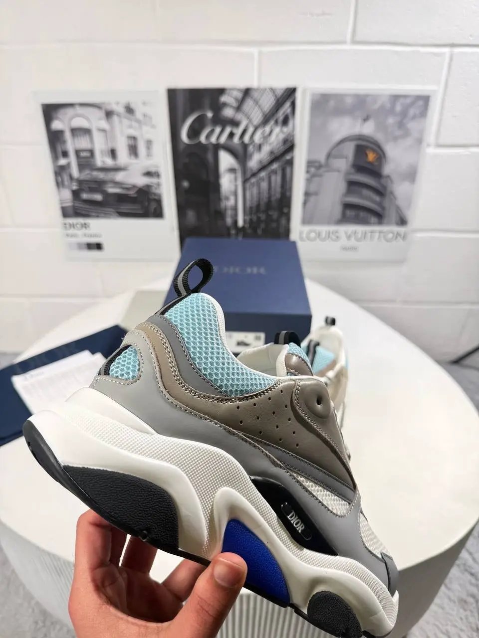 B22 BLUE & WHITE Stock supplier