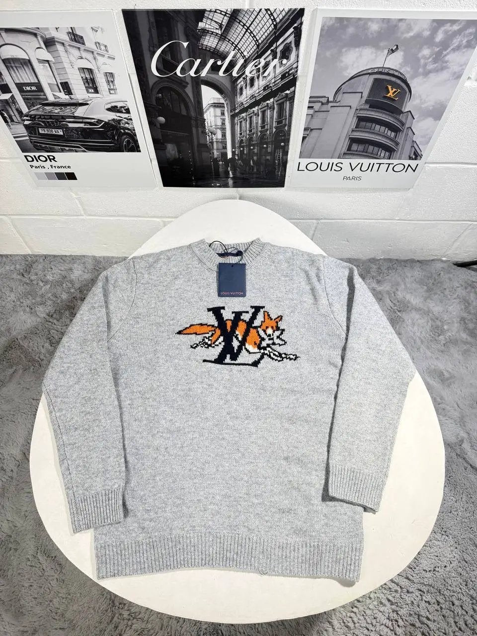 LVE LOGO KNITTED CREWNECK by Stock supplier