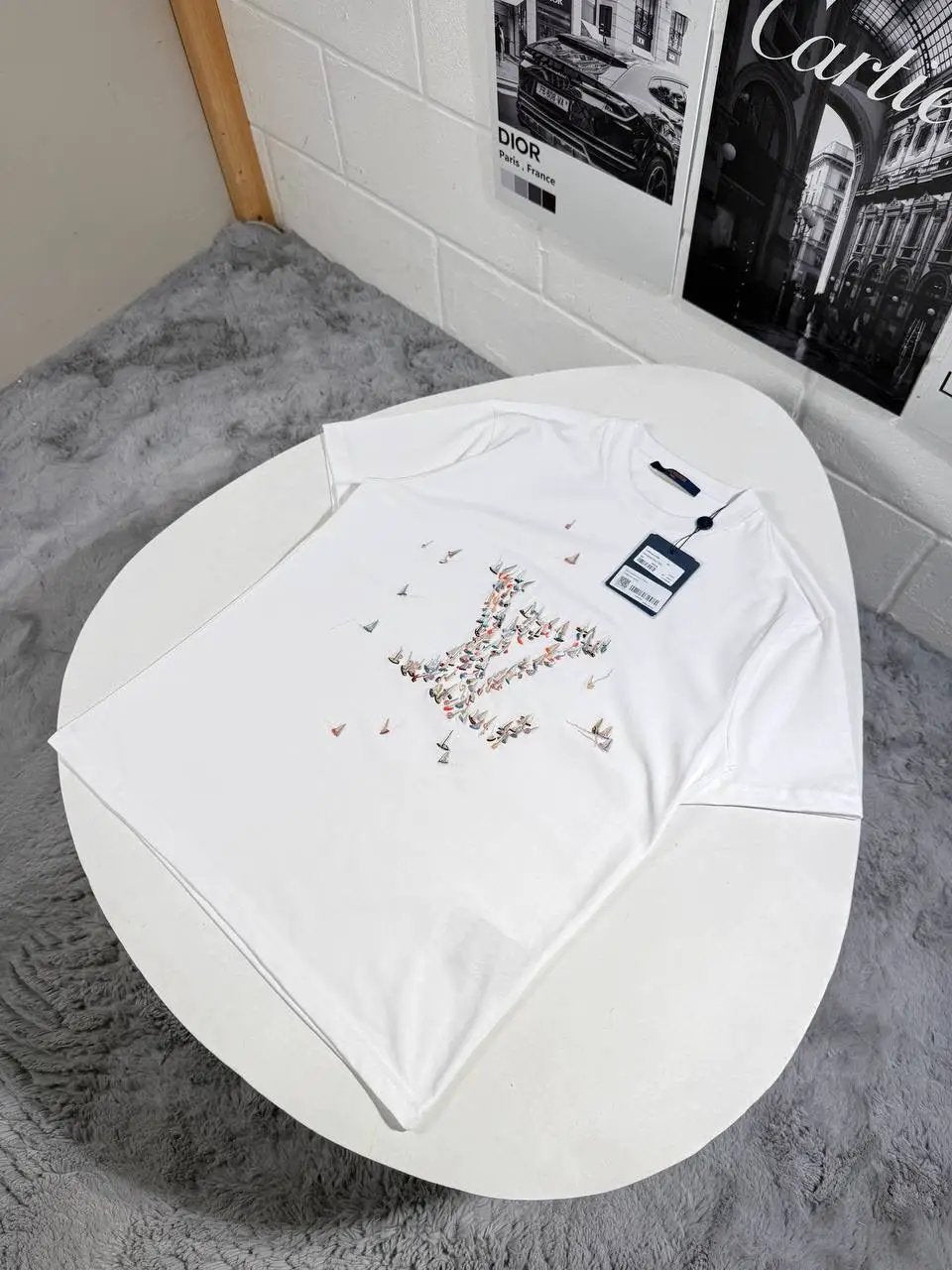 LVE EMBROIDERED T SHIRT by Stock supplier