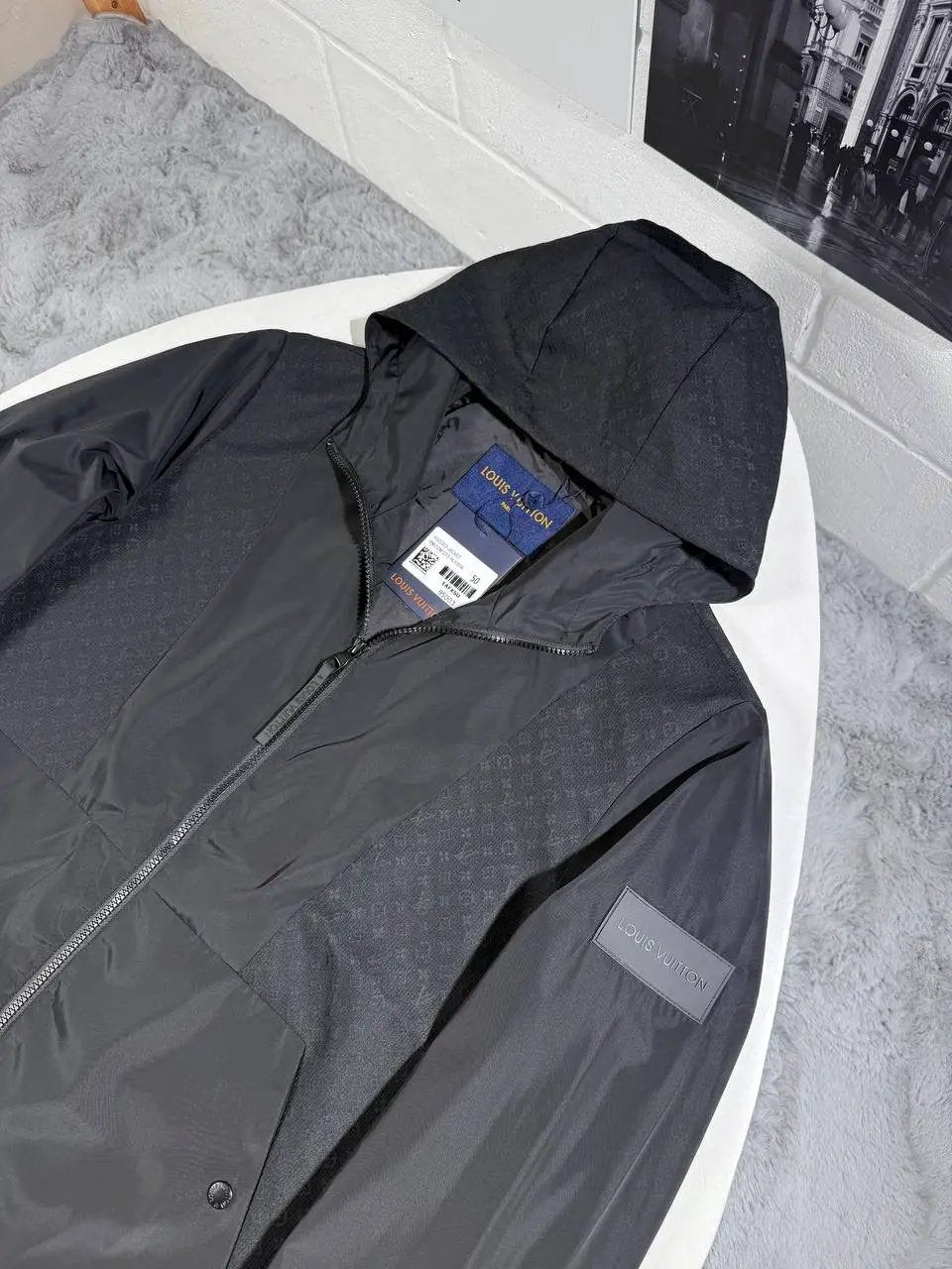 LVE WINDBREAKER BLACK by Stock supplier