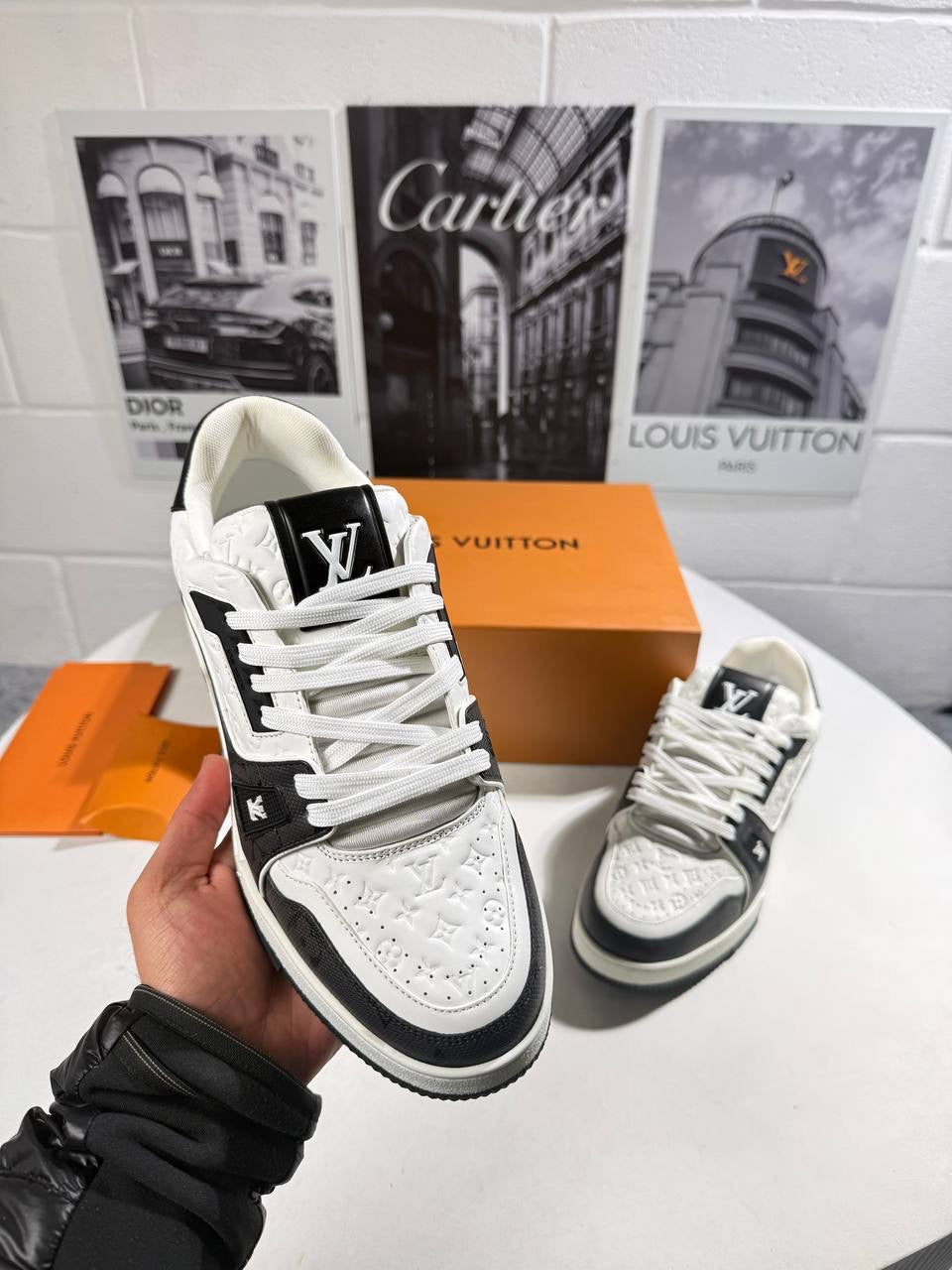 LVE SIGNATURE TRAINERS