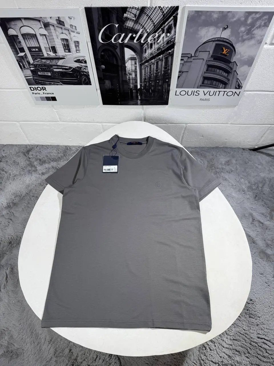 LVE LOGO TSHIRT by Stock supplier