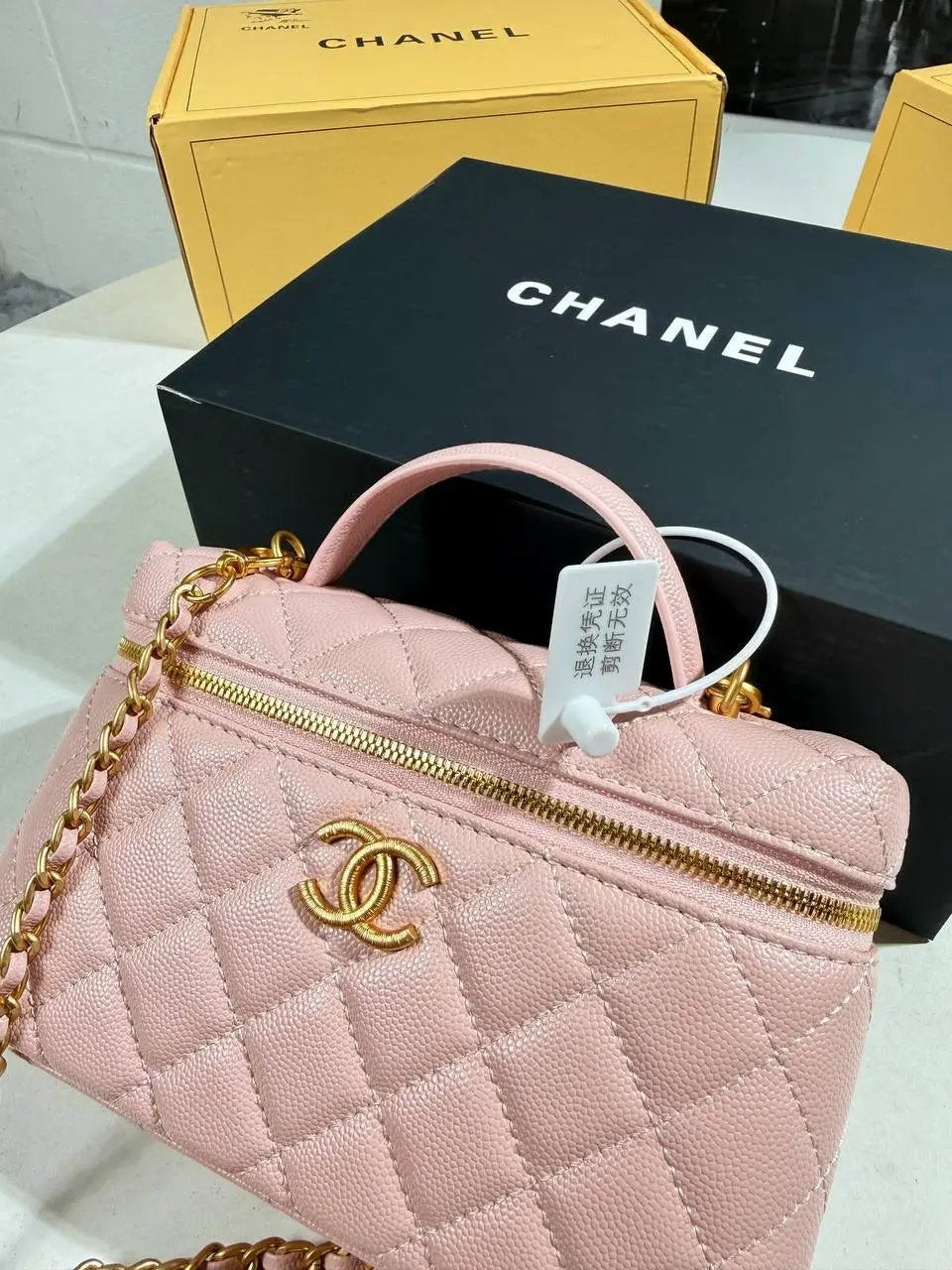 CHNL VANITY BAG Stock supplier