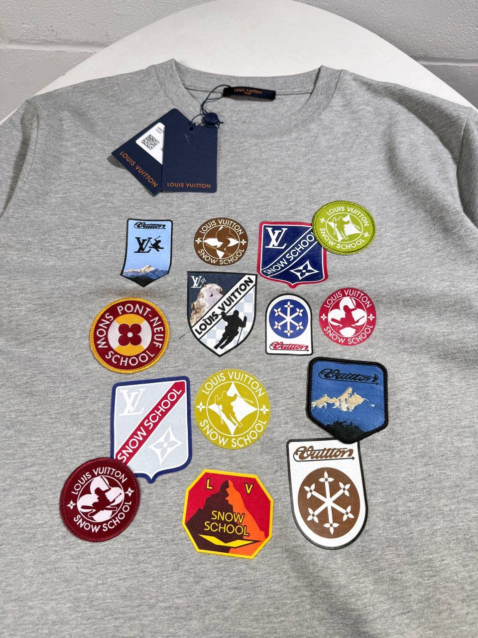 LVE SIGNATURE PATCHES T SHIRT