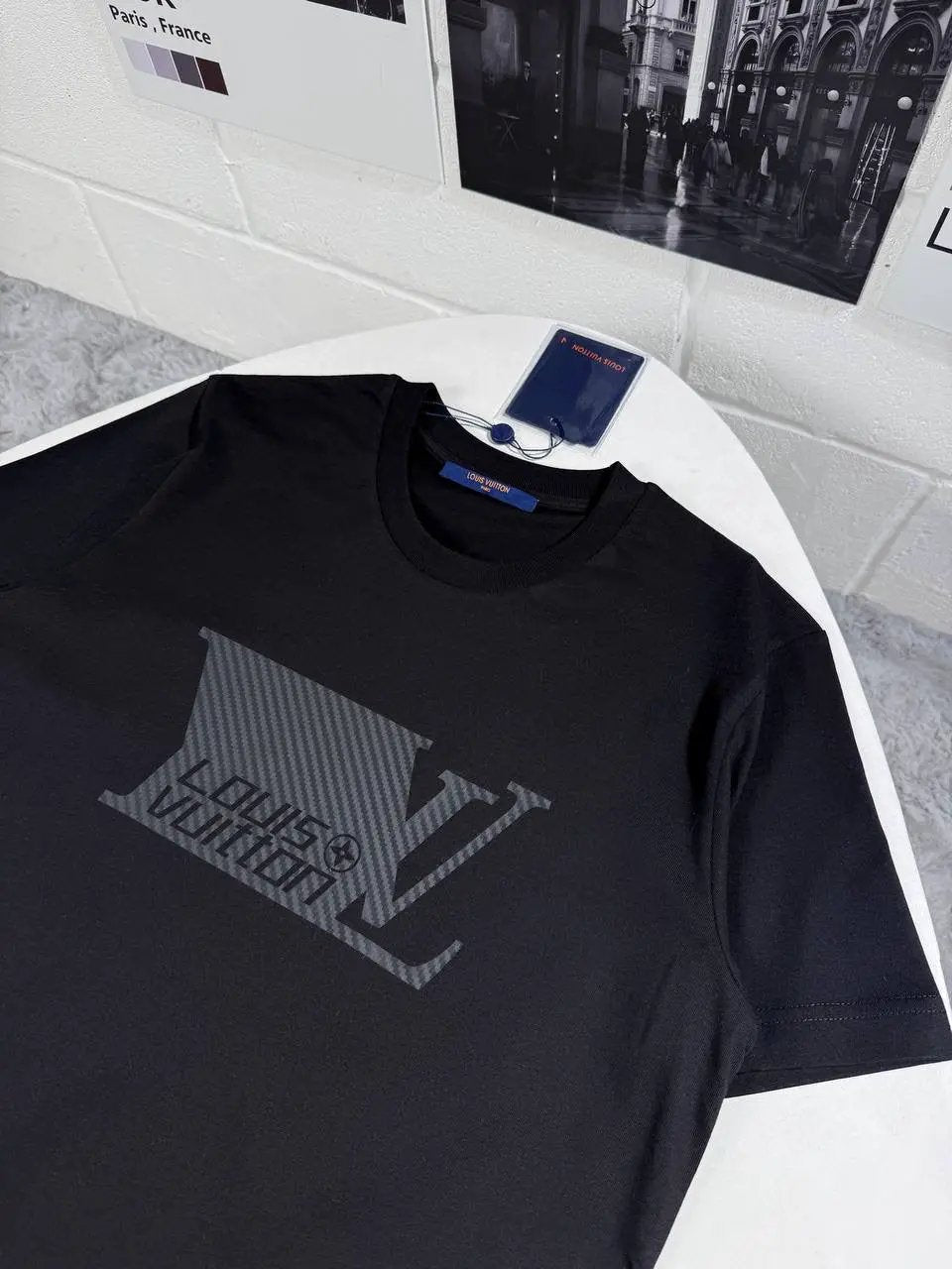 LVE PRINT SIGN LOGO TEE by Stock supplier