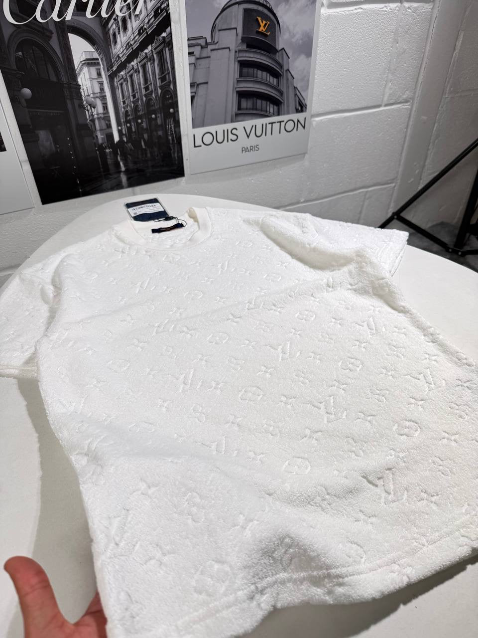 LVE TOWEL TSHIRT