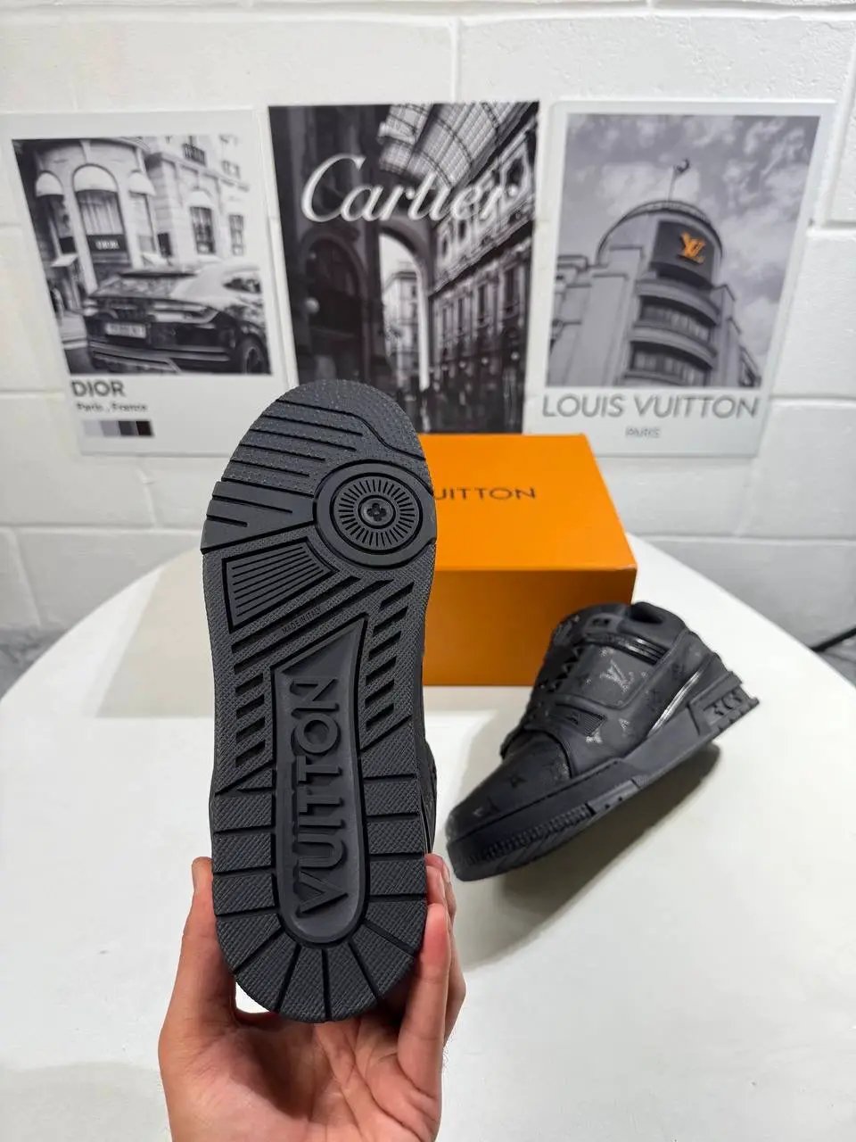 LVE FULL BLACK TRAINERS by Stock supplier