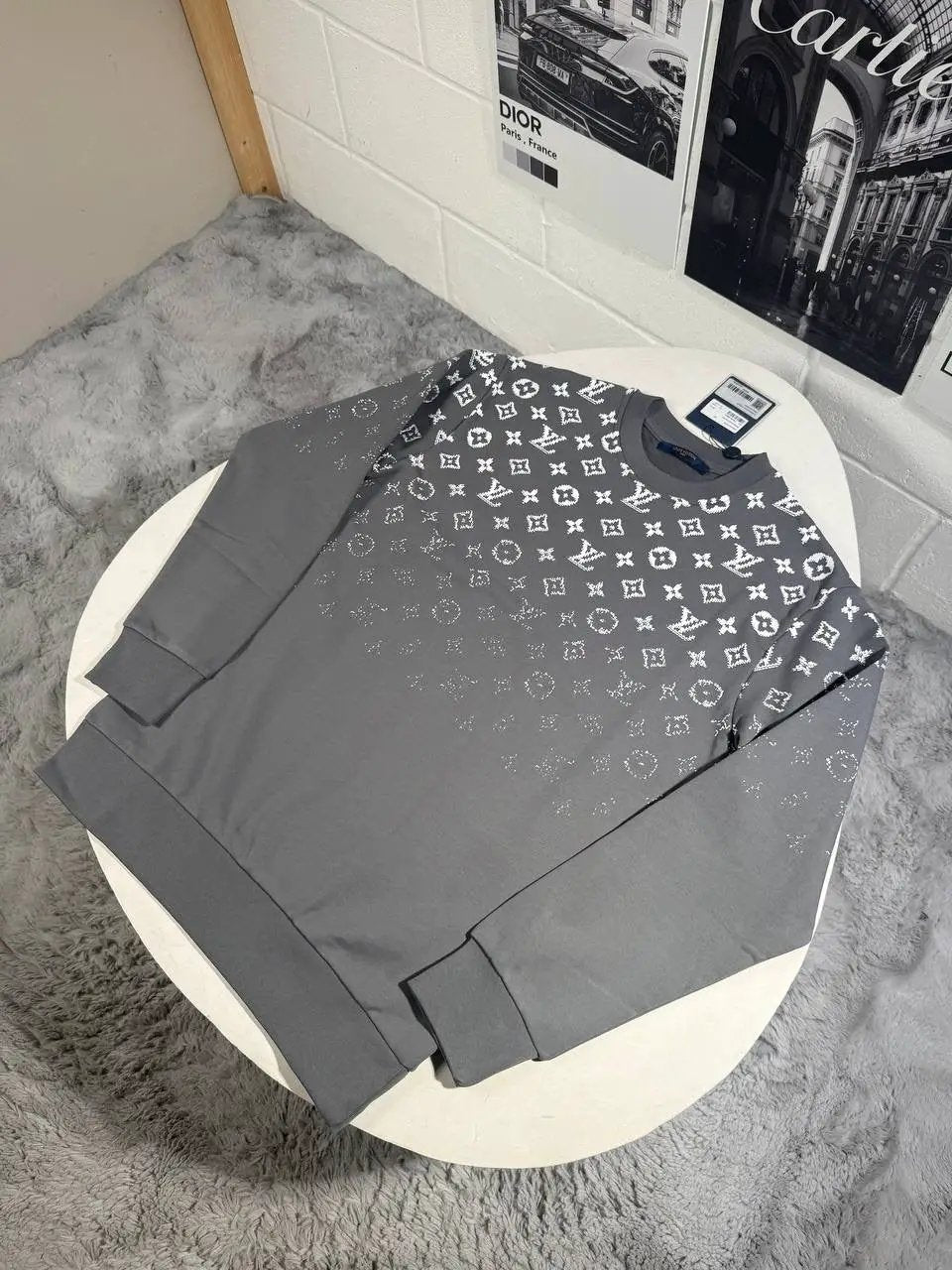 LVE SWEATSHIRT by Stock supplier