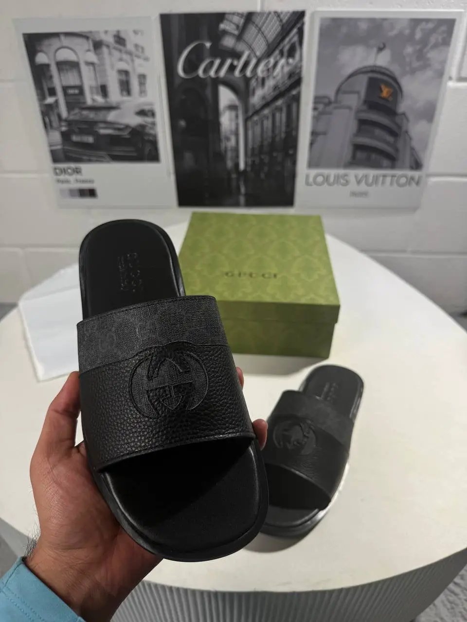 UCCI LOGO SLIDERS by Stock supplier