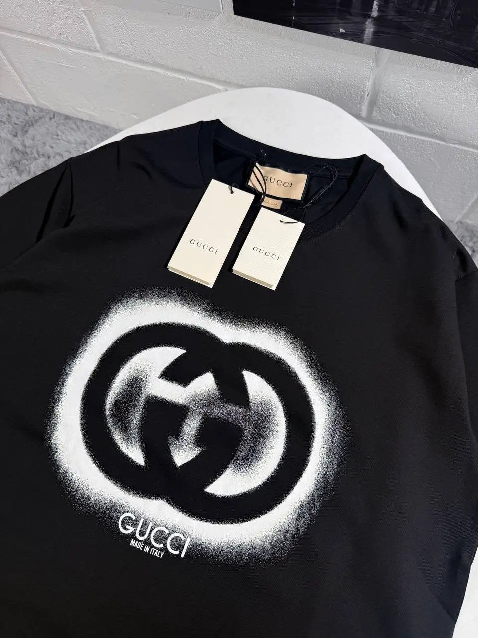 UCCI T SHIRT by Stock supplier