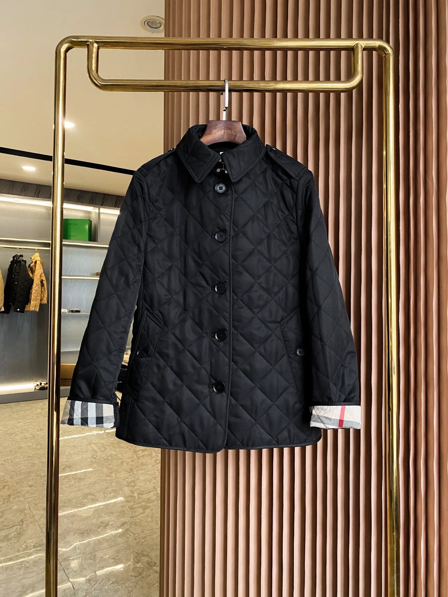 BURB COAT WOMEN (pre-order) by Stock supplier
