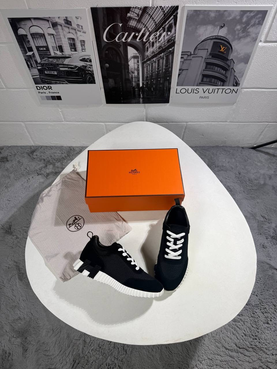 HRMS BOUNCE TRAINERS