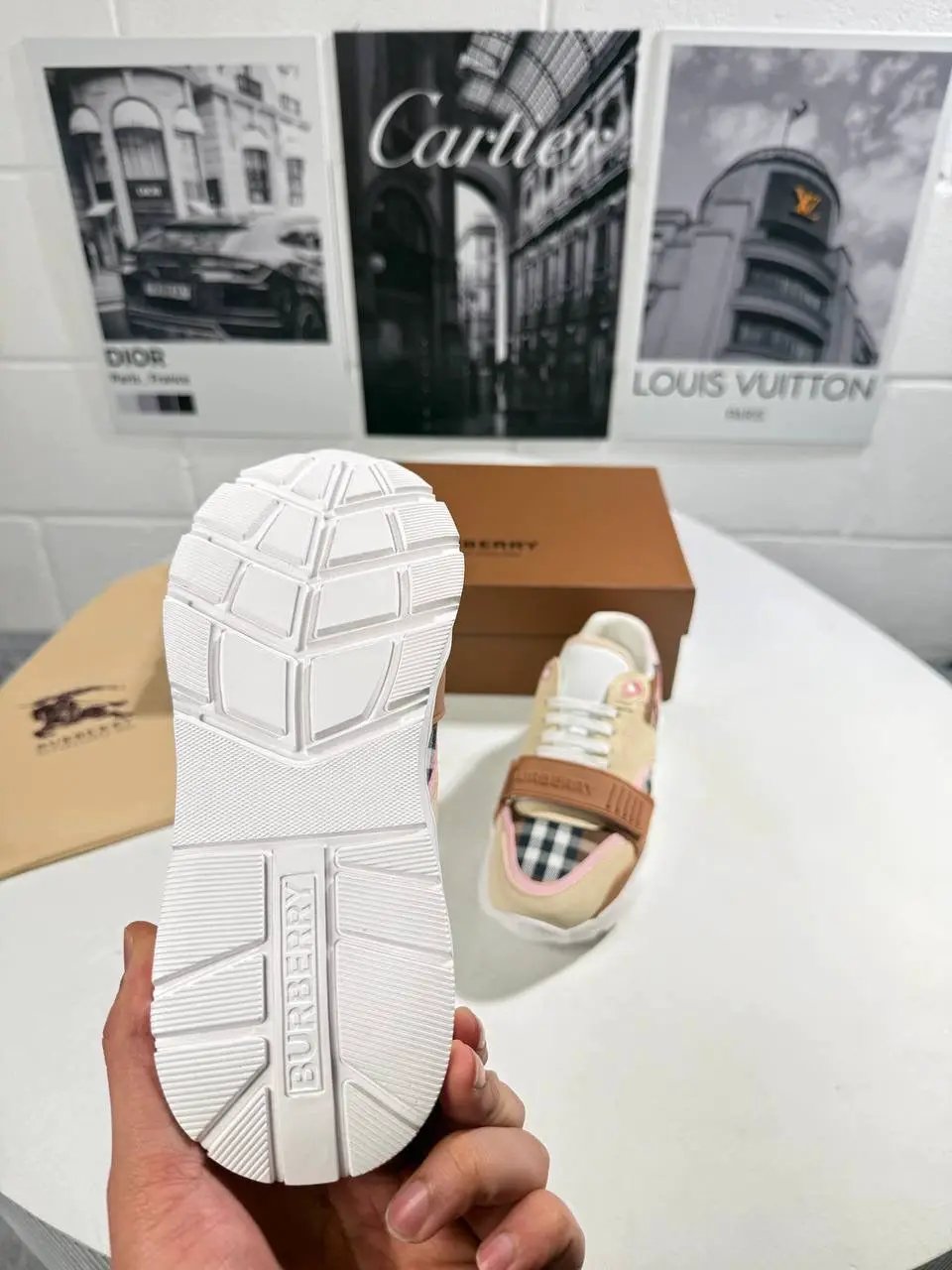 BURB LADIES TRAINERS by Stock supplier