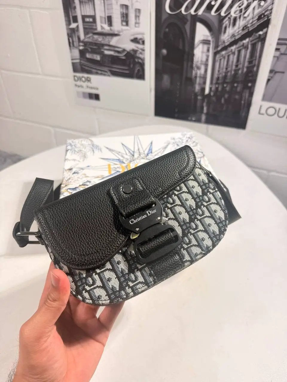 IOR MESSENGER BAG MINI Stock supplier
