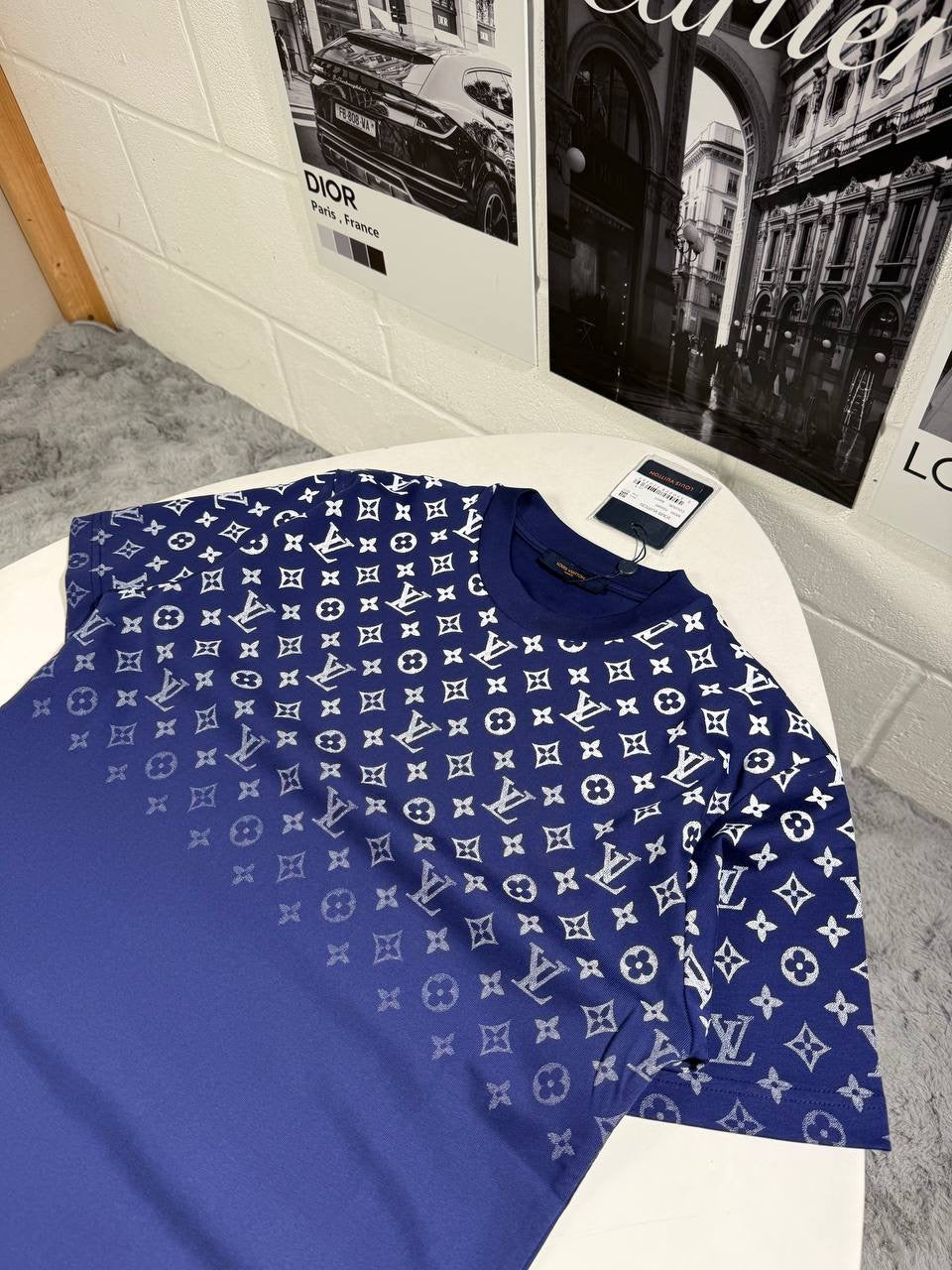 LVE GRADIENT T SHIRT