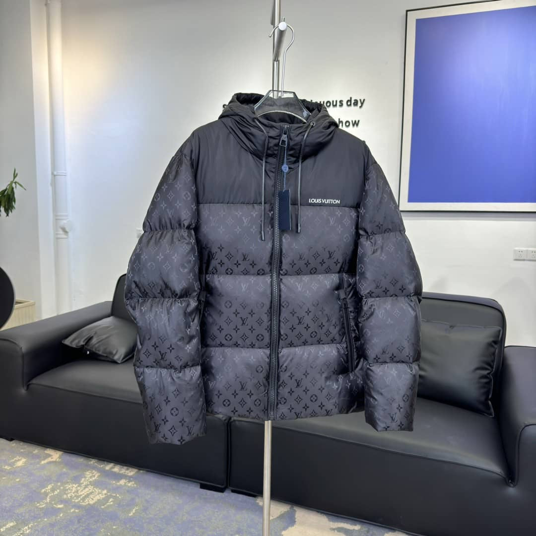 LVE MONOGRAM JACKET