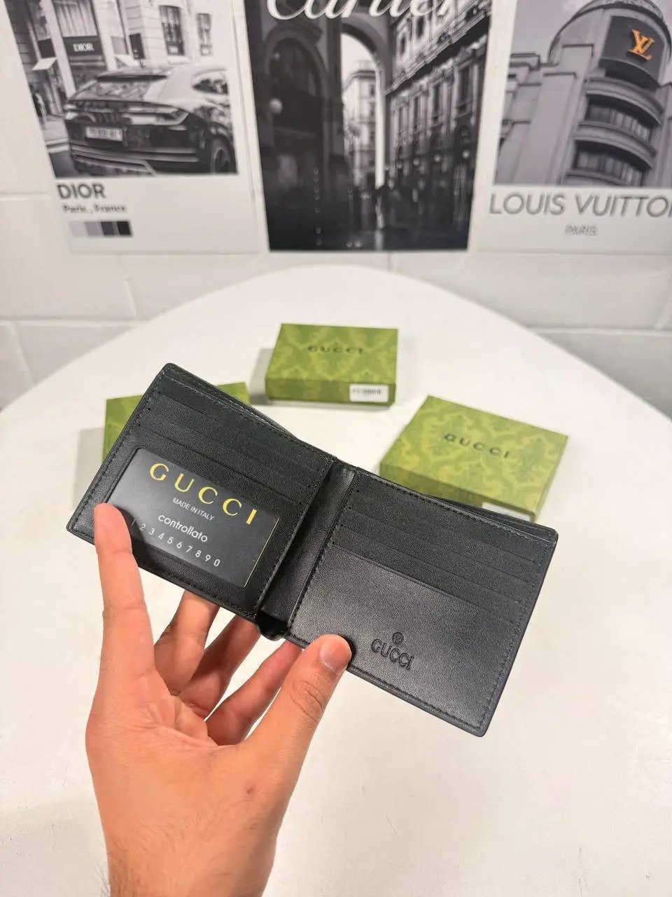 UCCI WALLET MENS Stock supplier