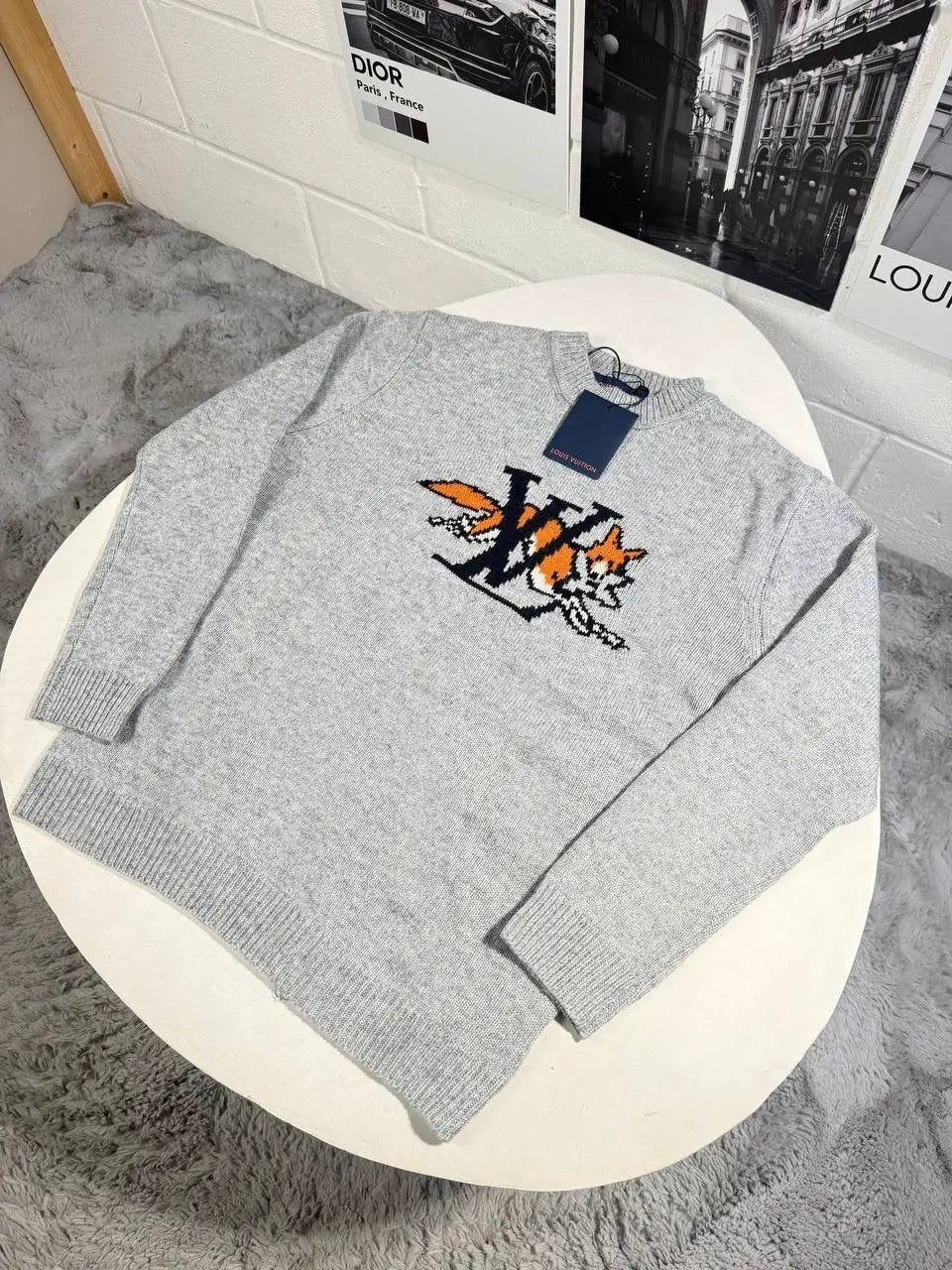 LVE LOGO KNITTED CREWNECK by Stock supplier