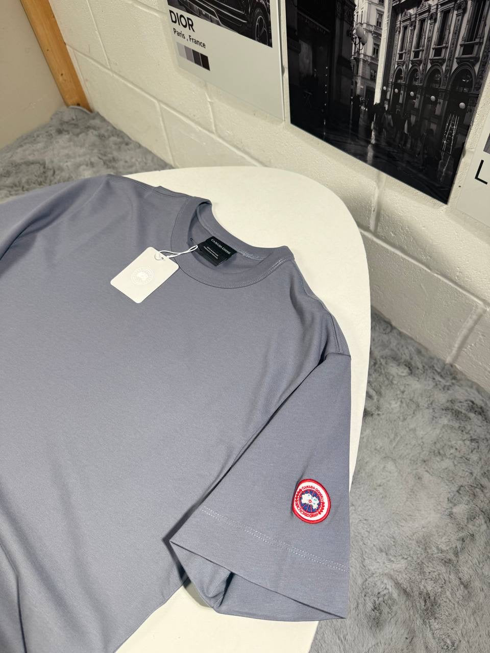 CG TEE RED BADGE