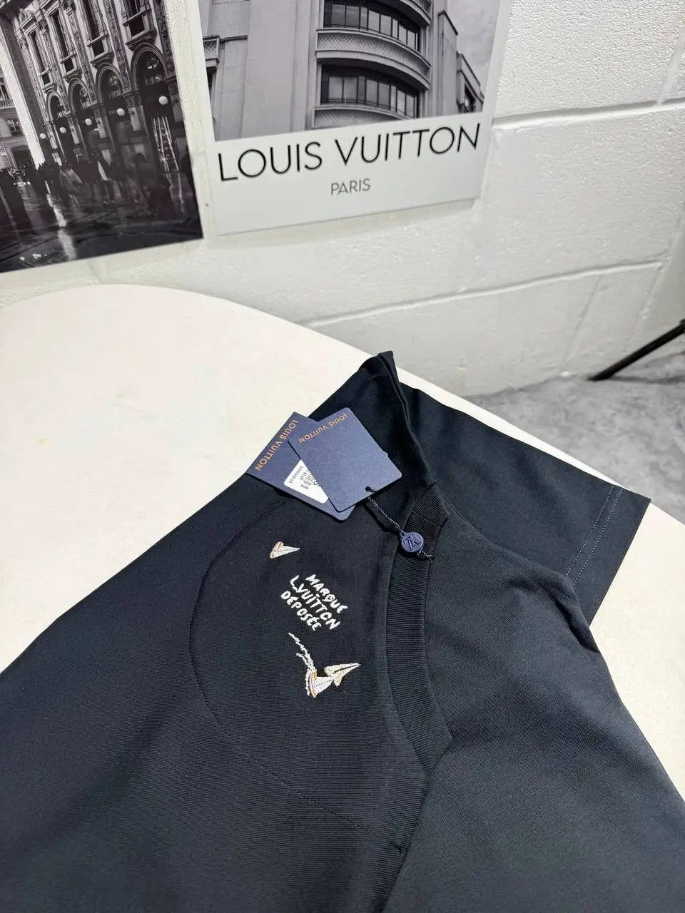LVE TSHIRT NAVY by Stock supplier