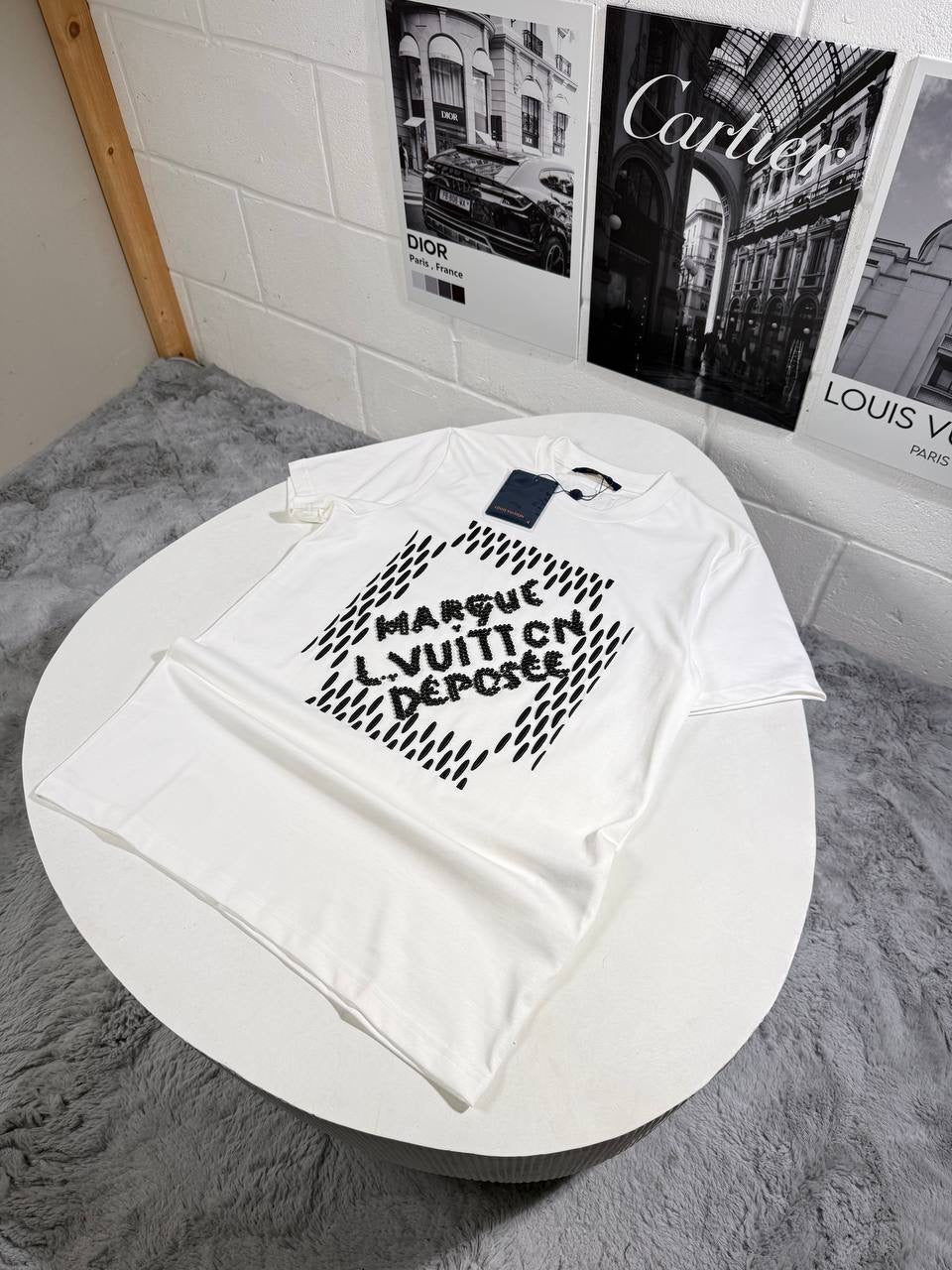 LVE SIGN TSHIRT