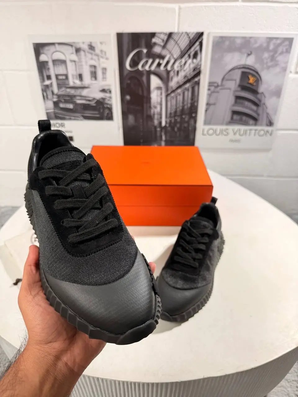 HRMS BOUNCING TRAINERS by Stock supplier