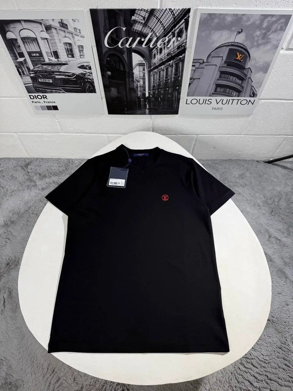 LVE LOGO TSHIRT by Stock supplier