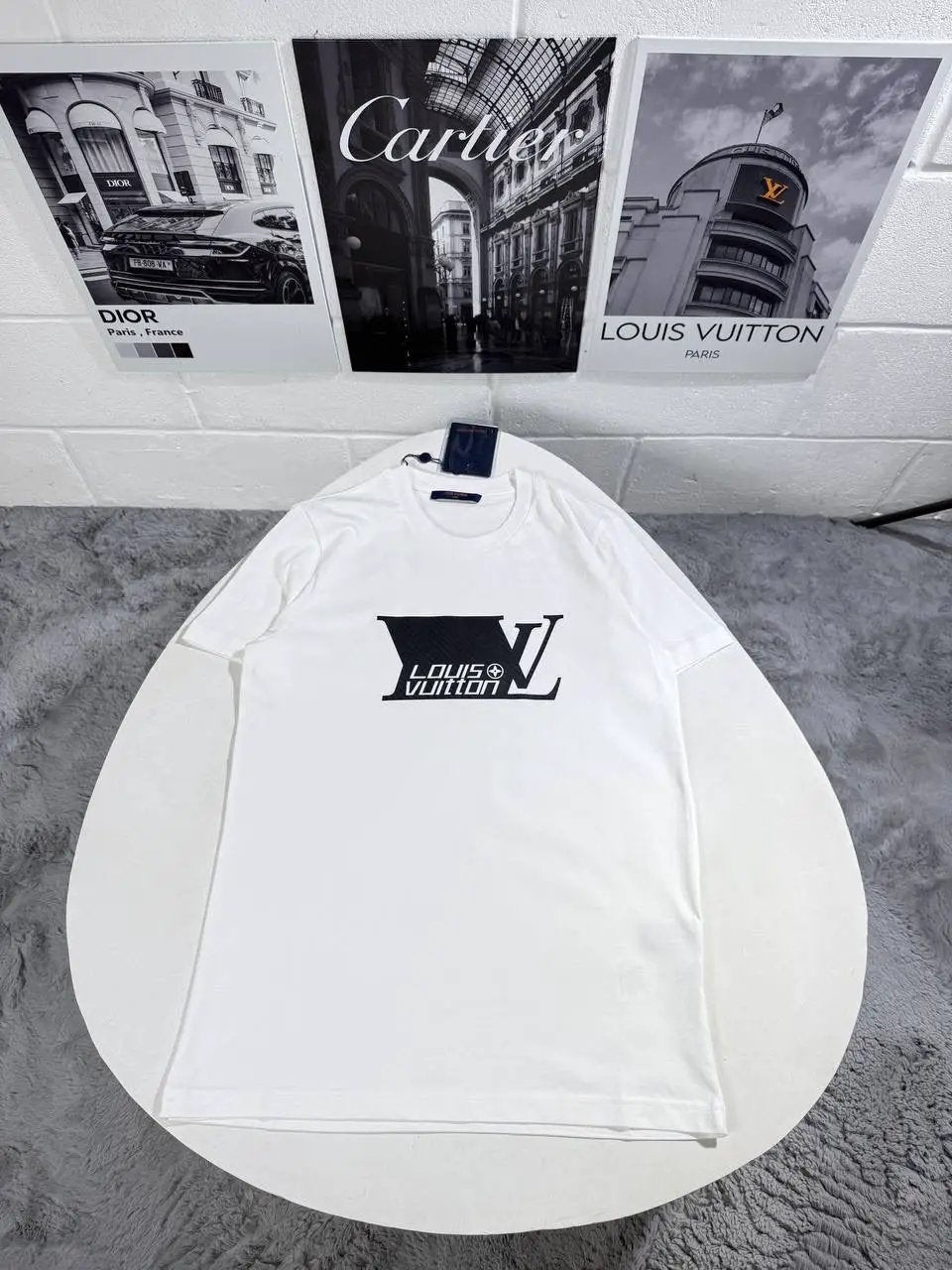 LVE PRINT SIGN LOGO TEE by Stock supplier