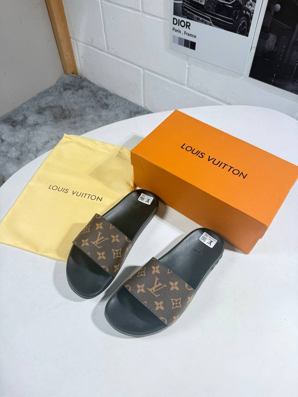 LVE SLIDERS BROWN