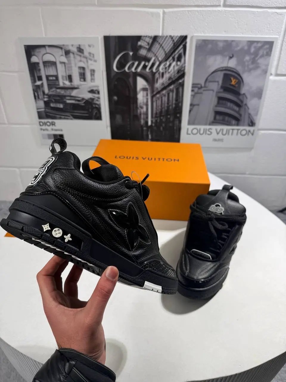 LVE SKATES BLACK by Stock supplier