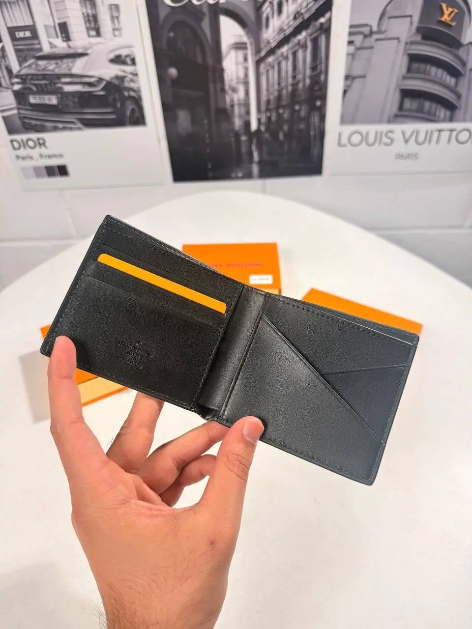 LVE WALLET MENS Stock supplier