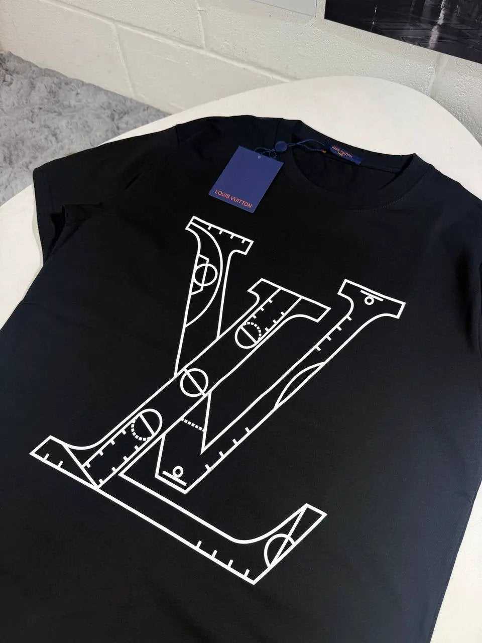 LVE LOGO PRINT TSHIRT by Stock supplier