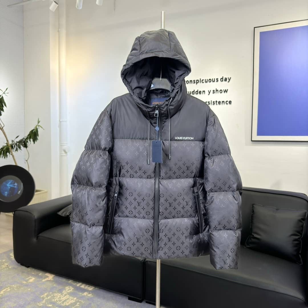 LVE MONOGRAM JACKET