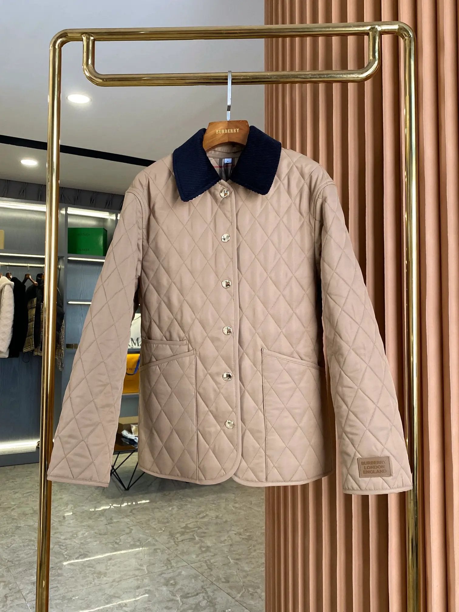 BURB COAT WOMEN (pre-order) by Stock supplier