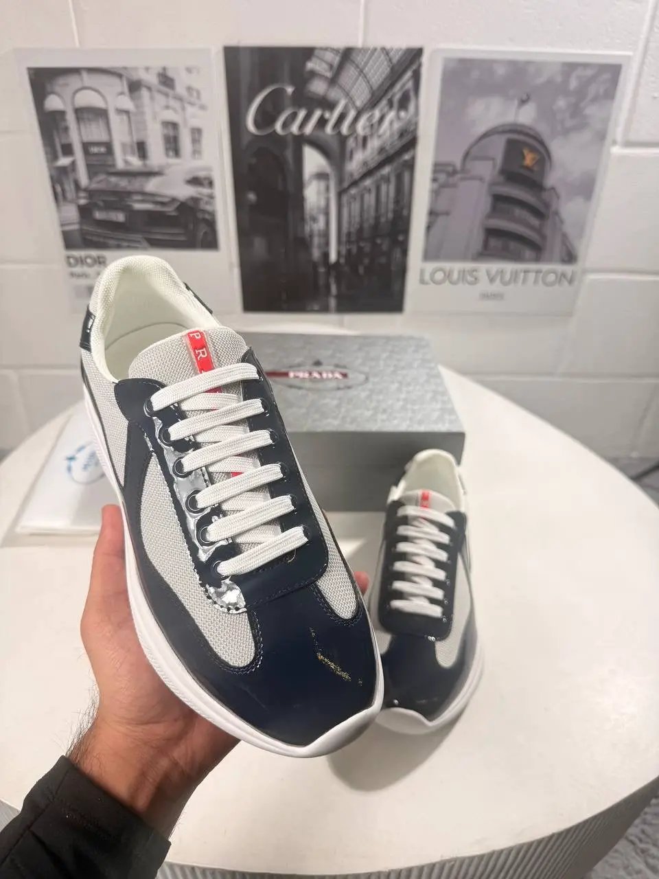 RADA CUPS WHITE AND NAVY Stock supplier