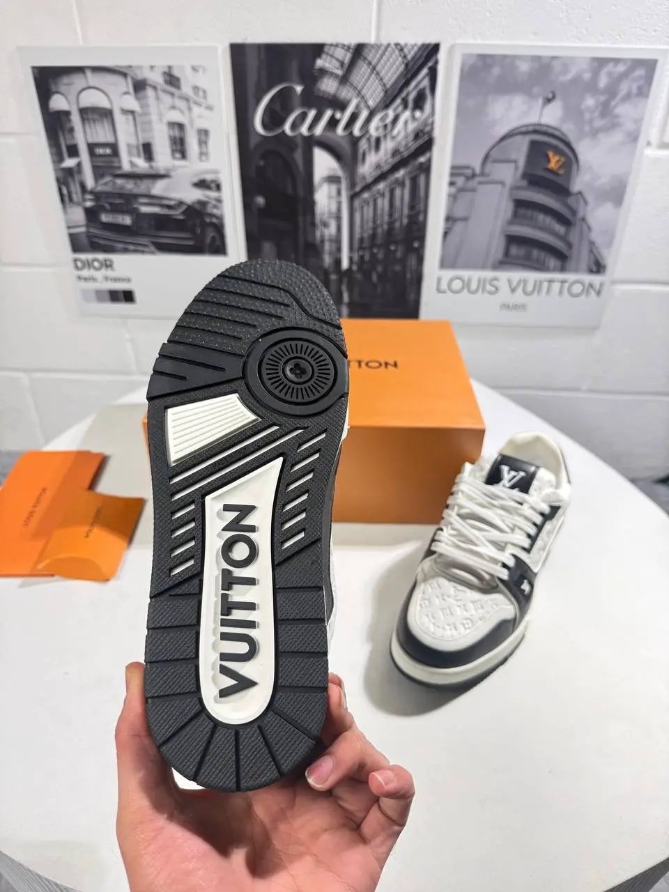 LVE SIGNATURE TRAINERS by Stock supplier