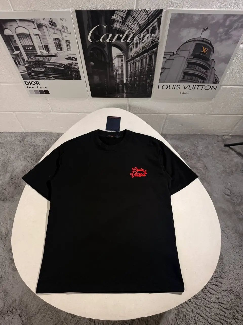 LVE RED LOGO TSHIRT Stock supplier